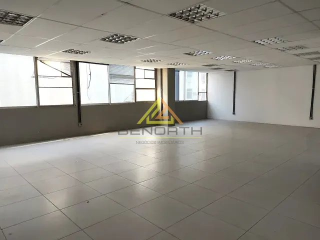 Sala com 120m², para alugar, no bairro República em São Paulo