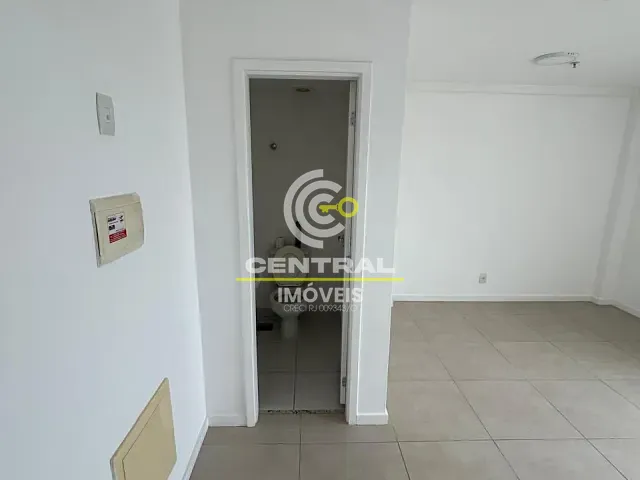 Sala para alugar, no bairro Centro em Itaboraí