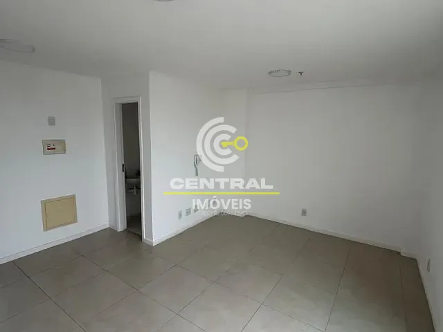 Sala para alugar, no bairro Centro em Itaboraí