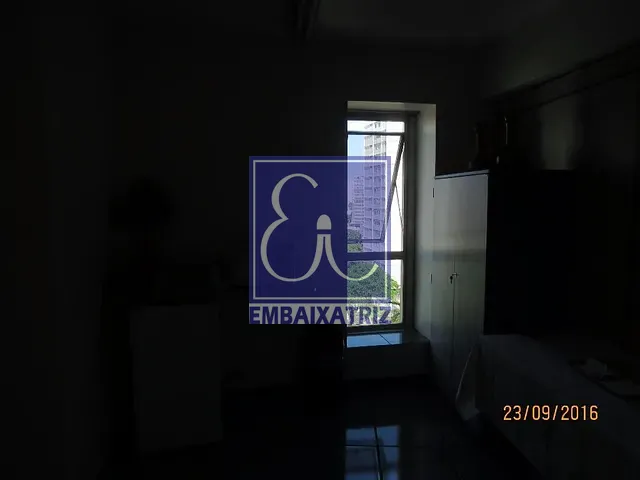 Sala com 104m², à venda ou para alugar, no bairro Centro em São José dos Campos