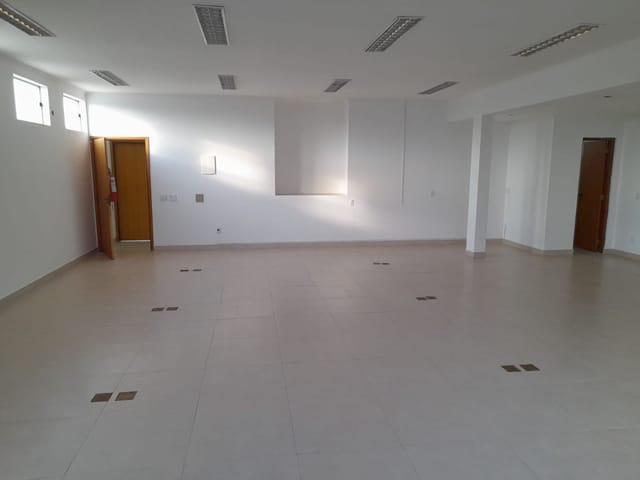Foto do Sala - Ampla sala comercial para alugar com 100 m², 2 banheiros e copa, em excelente localização no Centro de Paulínia/SP | Hermes Imóveis