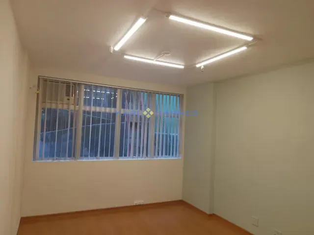 Sala à venda, no bairro Centro em Petrópolis