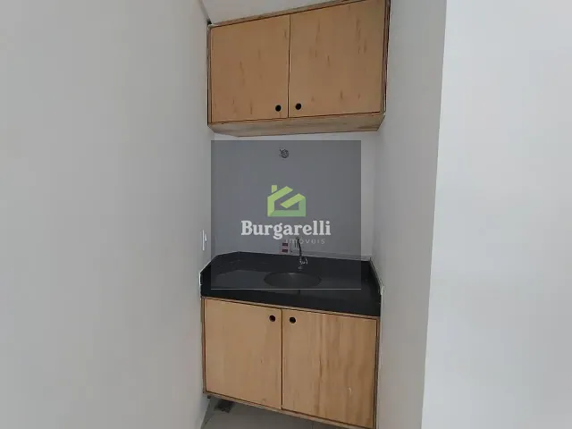 Sala para alugar, no bairro Centro em Lavras