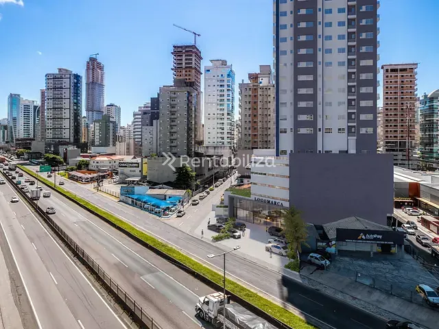Sala com 1393m², à venda, no bairro Meia Praia em Itapema