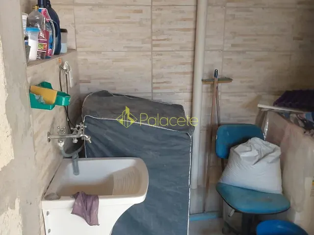 Sala com 250m² 3 quartos e 2 banheiros, à venda, no bairro Bosque da Princesa em Pindamonhangaba