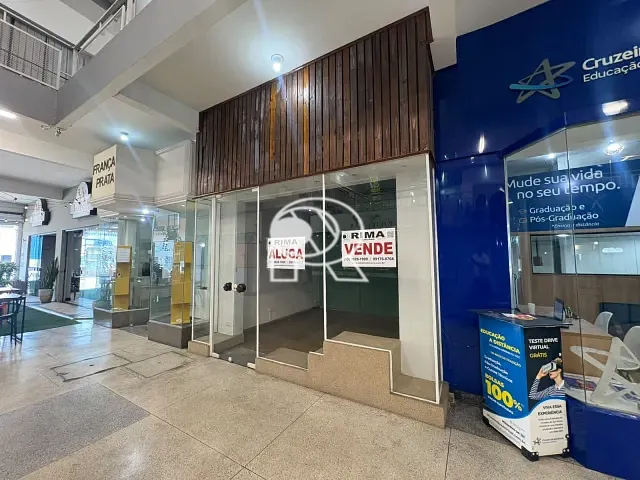 Sala à venda ou para alugar, no bairro Centro em Registro