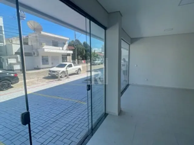 Sala para alugar, no bairro Centro em Tijucas
