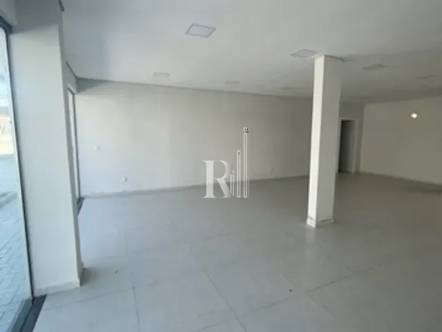 Sala para alugar, no bairro Centro em Tijucas