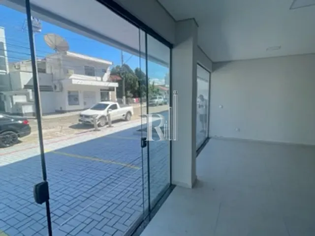 Sala para alugar, no bairro Centro em Tijucas