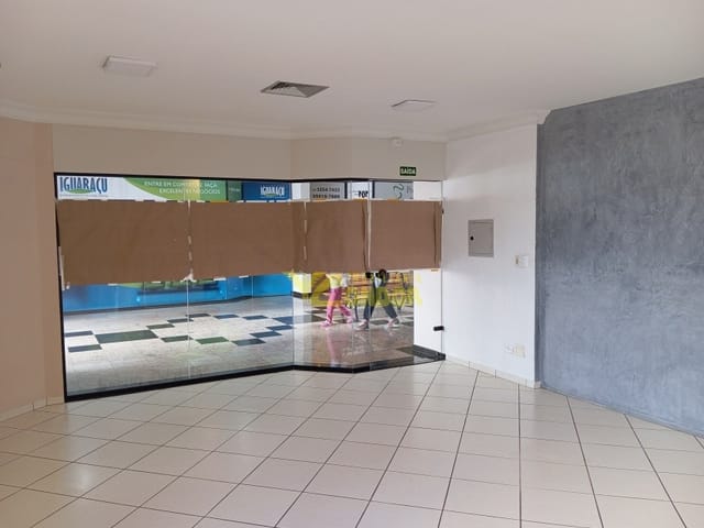 Sala para alugar, no bairro Centro em Cambé
