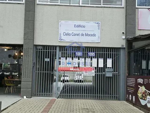 Sala à venda, no bairro Xaxim em Curitiba