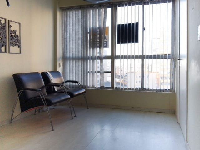 Sala com 29m², à venda, no bairro Centro em Pelotas