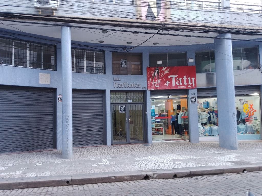 Sala, 29 m² á venda por R$ 145.000 ou aluguel por R$ 1.470/mês no Centro em Pelotas/RS