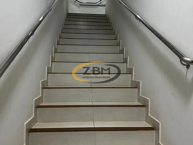 Sala com 100m², para alugar, no bairro Centro em Londrina