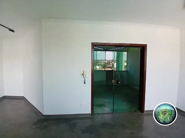 Sala com 30m², para alugar, no bairro Centro em Votorantim
