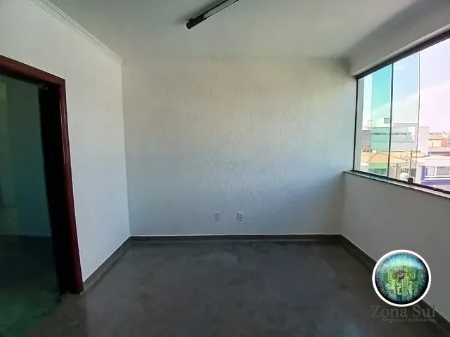 Sala com 30m², para alugar, no bairro Centro em Votorantim