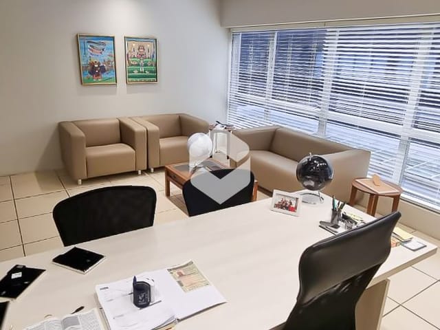 Sala à venda, no bairro Recreio dos Bandeirantes em Rio de Janeiro