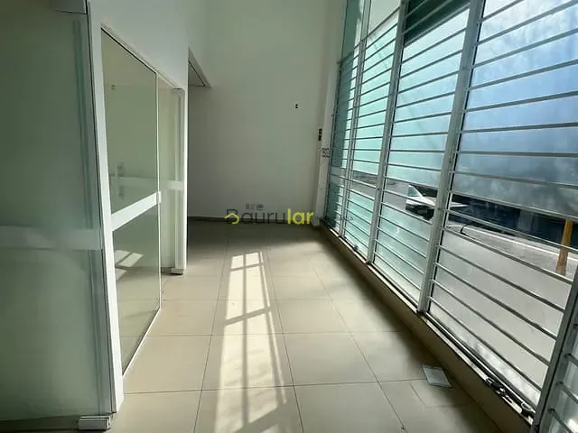 Sala com 189m², para alugar, no bairro Vila América em Bauru