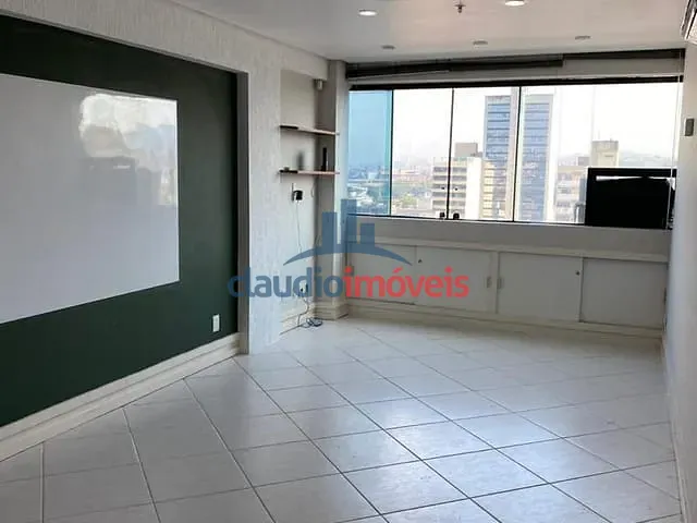 Ponto à venda ou para alugar, no bairro Aterrado em Volta Redonda