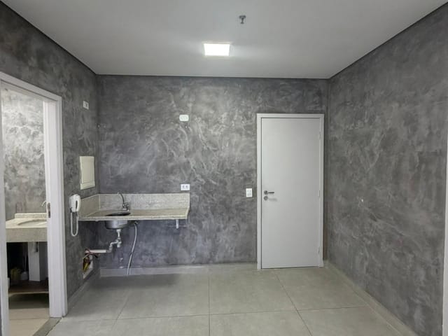 Sala para alugar, no bairro Vila Mogilar em Mogi das Cruzes
