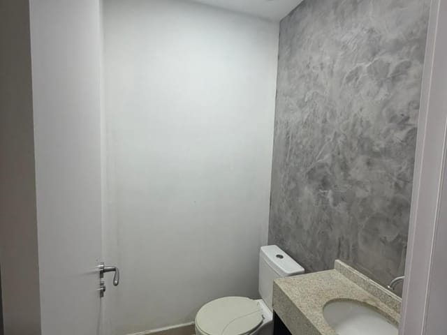 Sala para alugar, no bairro Vila Mogilar em Mogi das Cruzes