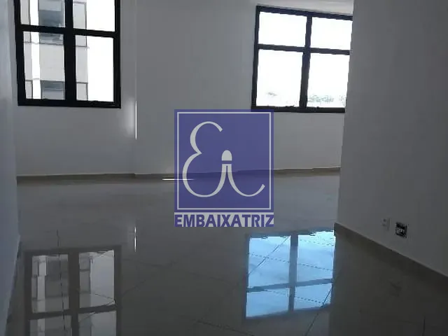 Sala com 39m², à venda ou para alugar, no bairro Centro em São José dos Campos