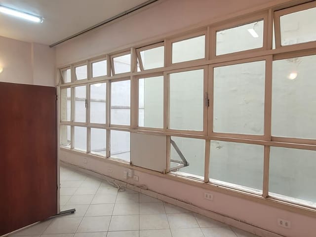 Sala à venda, no bairro Copacabana em Rio de Janeiro