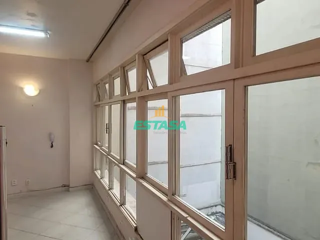 Sala à venda, no bairro Copacabana em Rio de Janeiro