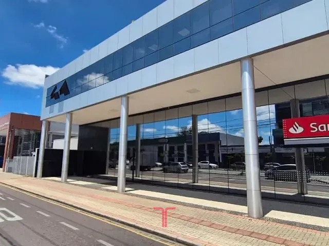 Sala com 500m², para alugar, no bairro Capão Raso em Curitiba