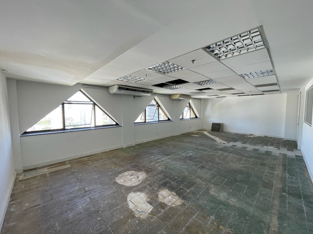 Foto do Sala - Sala para locação Leblon Empresarial, RJ por R$ 30.000,00 | Henrique Martins