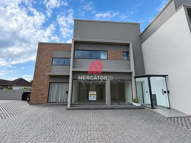 Sala para alugar, no bairro Itoupava Central em Blumenau