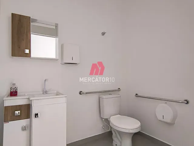 Sala para alugar, no bairro Itoupava Central em Blumenau