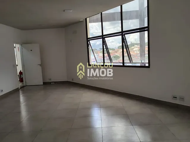 Sala à venda ou para alugar, no bairro Cidade Luiza em Jundiaí
