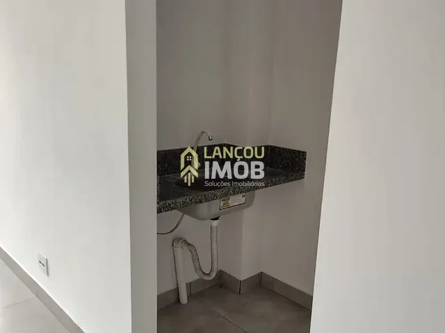 Sala à venda ou para alugar, no bairro Cidade Luiza em Jundiaí