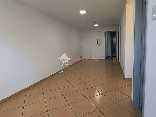 Sala à venda, no bairro Vila Mariana em São Paulo
