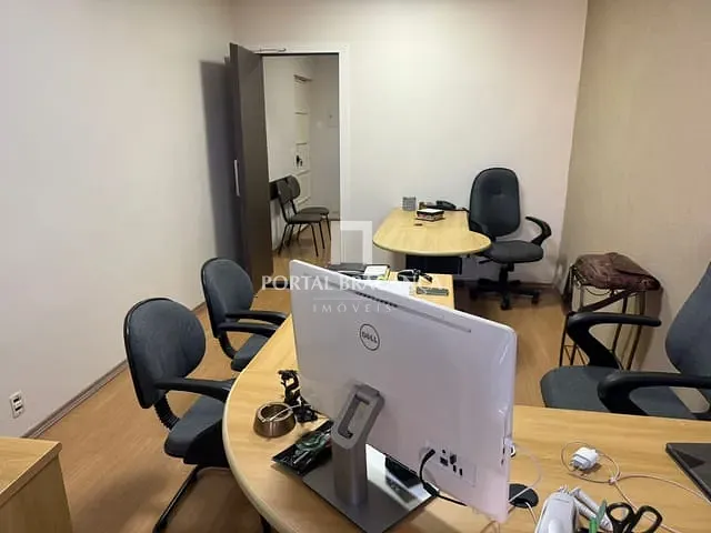 Sala à venda ou para alugar, no bairro Centro em Bragança Paulista