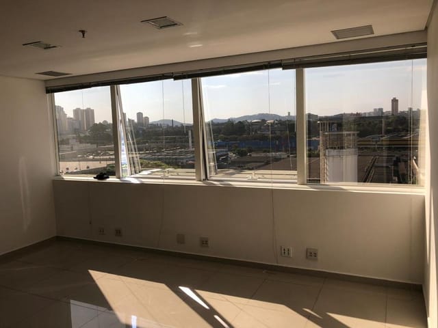 Sala com 42m², à venda, no bairro Tamboré em Barueri