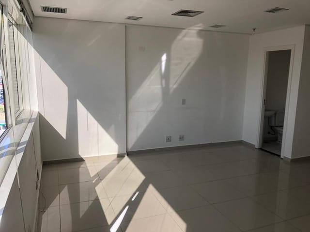 Sala com 42m², à venda, no bairro Tamboré em Barueri