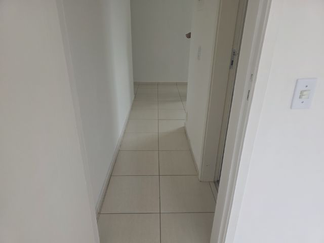 Sala com 30m², para alugar, no bairro Centro em Cabo Frio