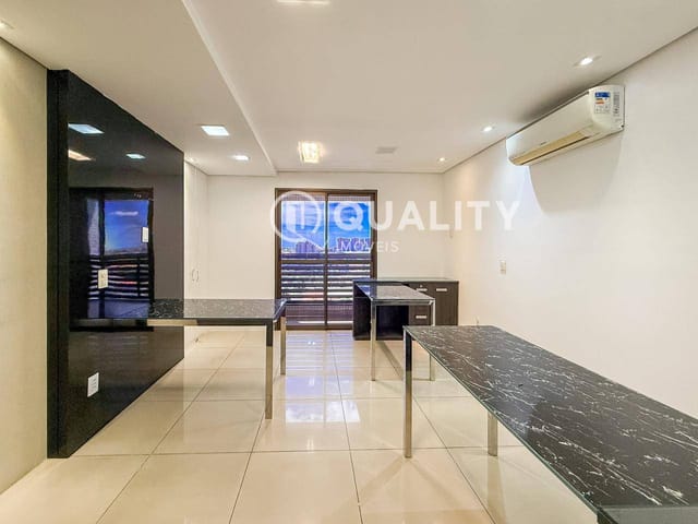 Sala para alugar, no bairro Pici em Fortaleza