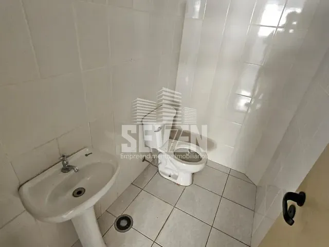 Sala com 29m², à venda, no bairro Jardim Infante Dom Henrique em Bauru