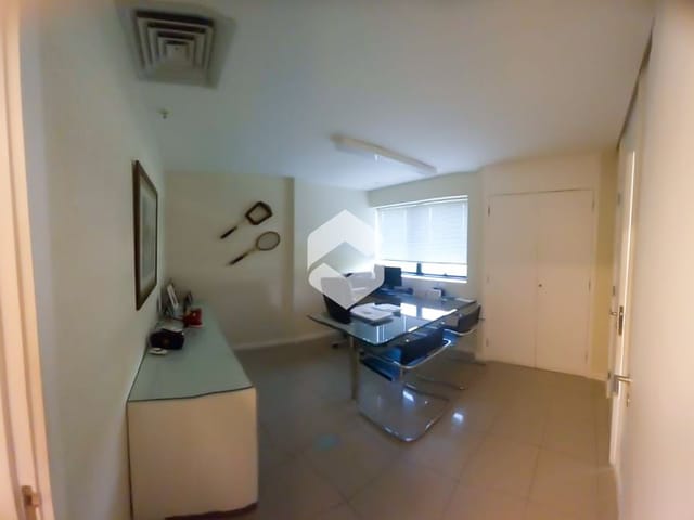 Sala à venda, no bairro Barra da Tijuca em Rio de Janeiro