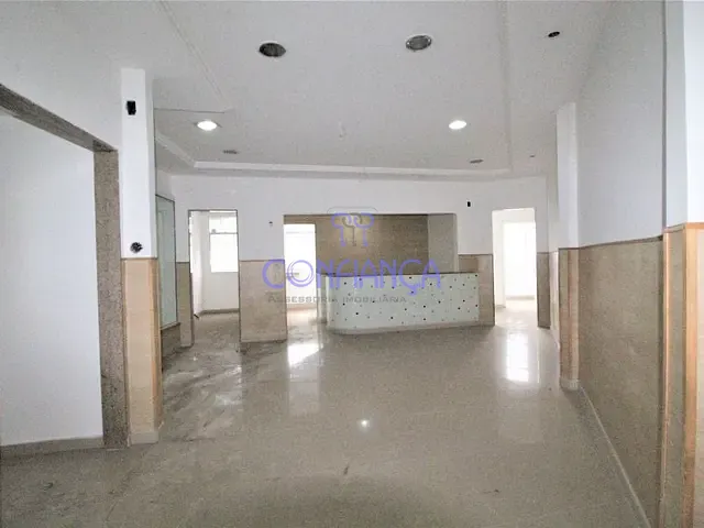 Sala com 380m², para alugar, no bairro Campo Grande em Rio de Janeiro