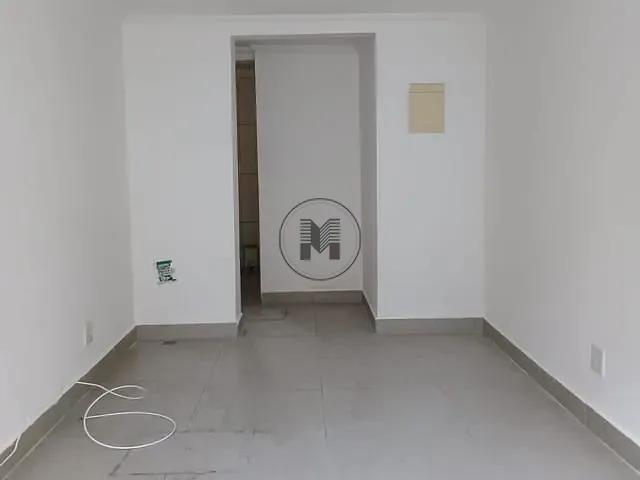 Sala com 28m², para alugar, no bairro Centro em Taubaté