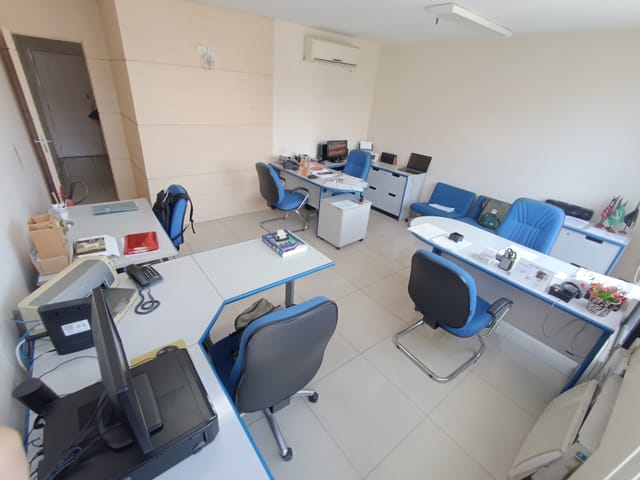 Sala à venda, no bairro Catete em Rio de Janeiro