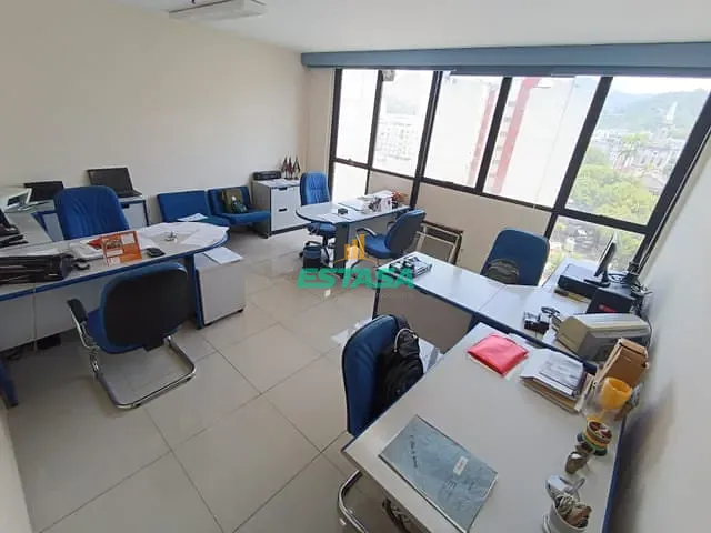 Sala à venda, no bairro Catete em Rio de Janeiro