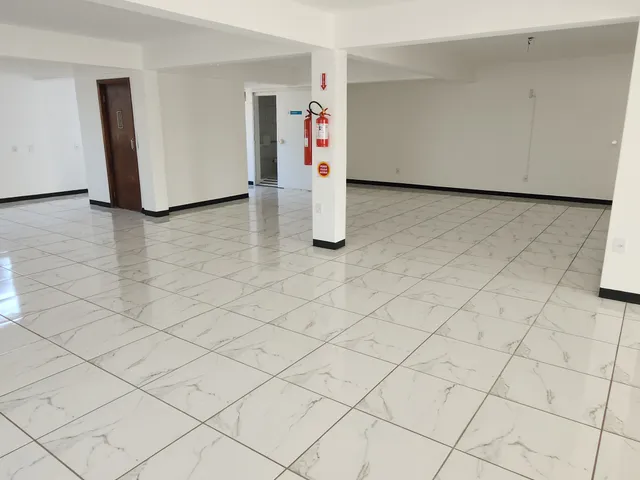 Sala para alugar, no bairro Centro em Pomerode