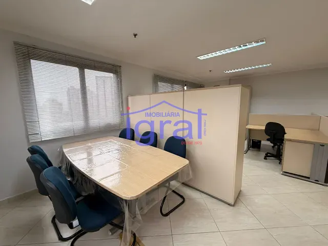 Sala à venda ou para alugar, no bairro Saúde em São Paulo
