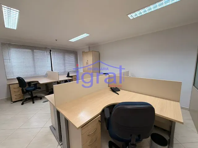 Sala à venda ou para alugar, no bairro Saúde em São Paulo