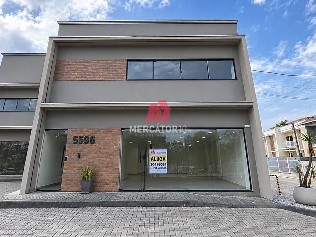 Sala para alugar, no bairro Itoupava Central em Blumenau